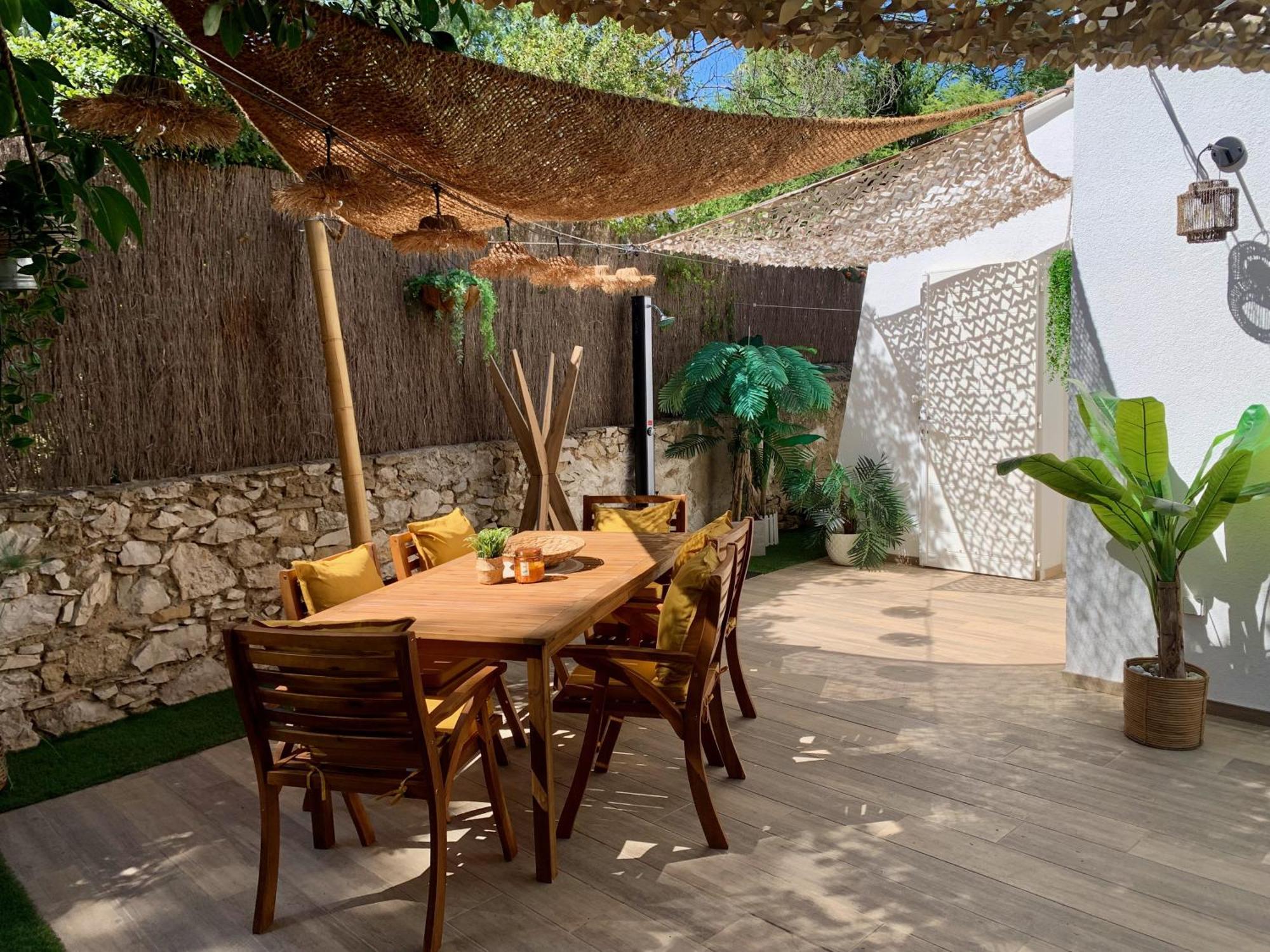 Maisonnette Avec Terrasse Et Jardin-Parking Prive-9Mn Des Plages A Pied Ла-Сьйота Екстер'єр фото